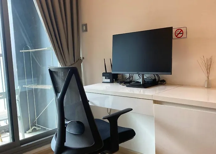 Phrom Phong 43F Rooftop Pool Workation 27 Monitor, Gym, Bts Airport Pickup バンコク都