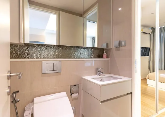 Phrom Phong 43F Rooftop Pool Workation 27 Monitor, Gym, Bts Airport Pickup 別荘